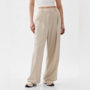 GapFit High Rise Runaround Cargo Joggers